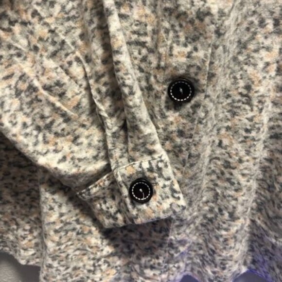 Ces Femme Button-Up Shirt Jacket Long Sleeve Medium dual chest pockets comfort - Picture 4 of 9